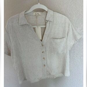 Love Notes Linen Button Down